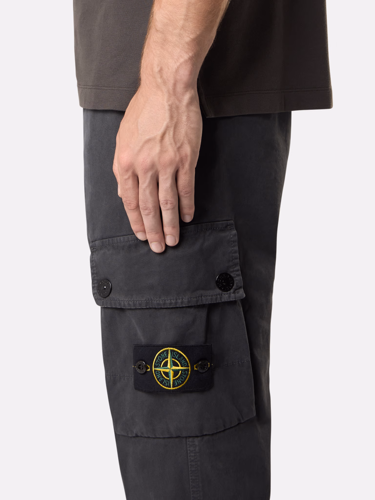 3100034S00L1 PANTALÓN CARGO GABARDINA STRECHT STONE ISLAND F9M GRIS PLOMO