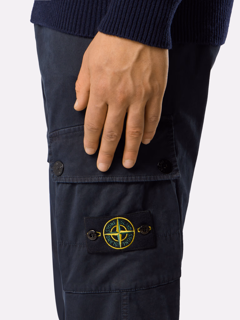 3100034S00L1 PANTALÓN CARGO GABARDINA STRECHT STONE ISLAND F9M MARINO