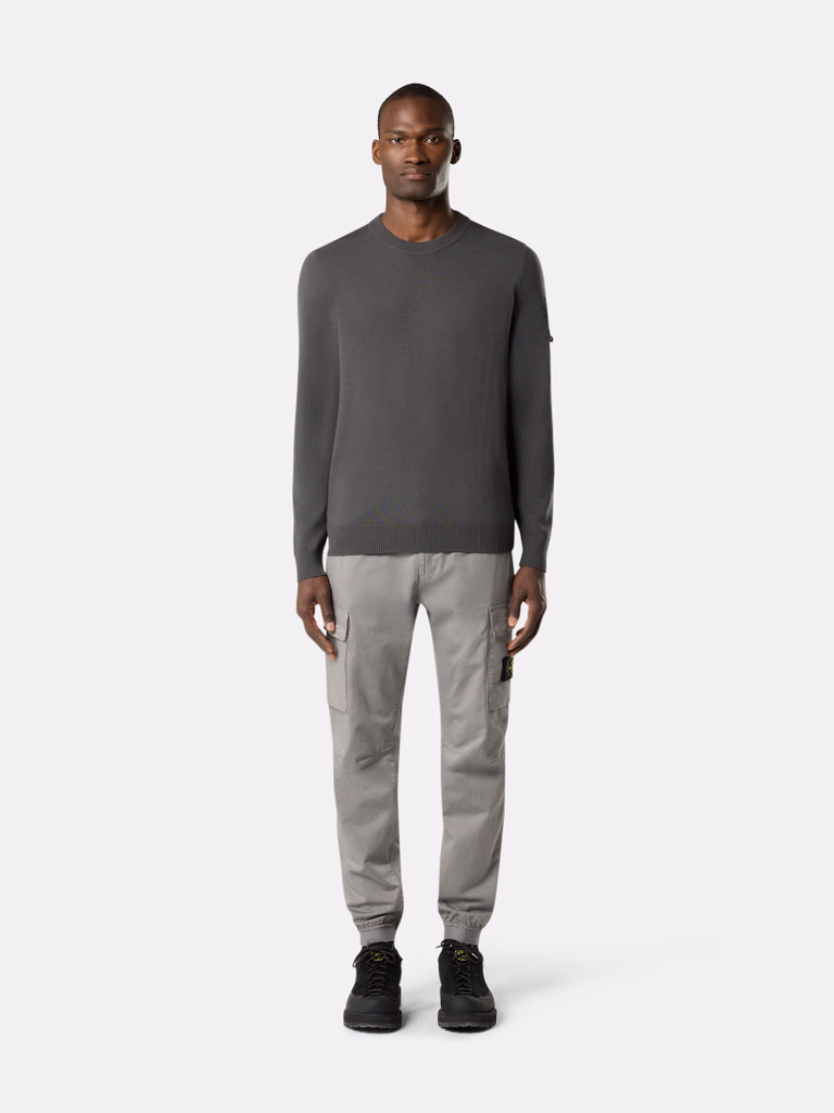 3100033S0014 PANTALÓN CARGO JOGGING GABARDINA STRECHT "STONE ISLAND" F9M  - cemento
