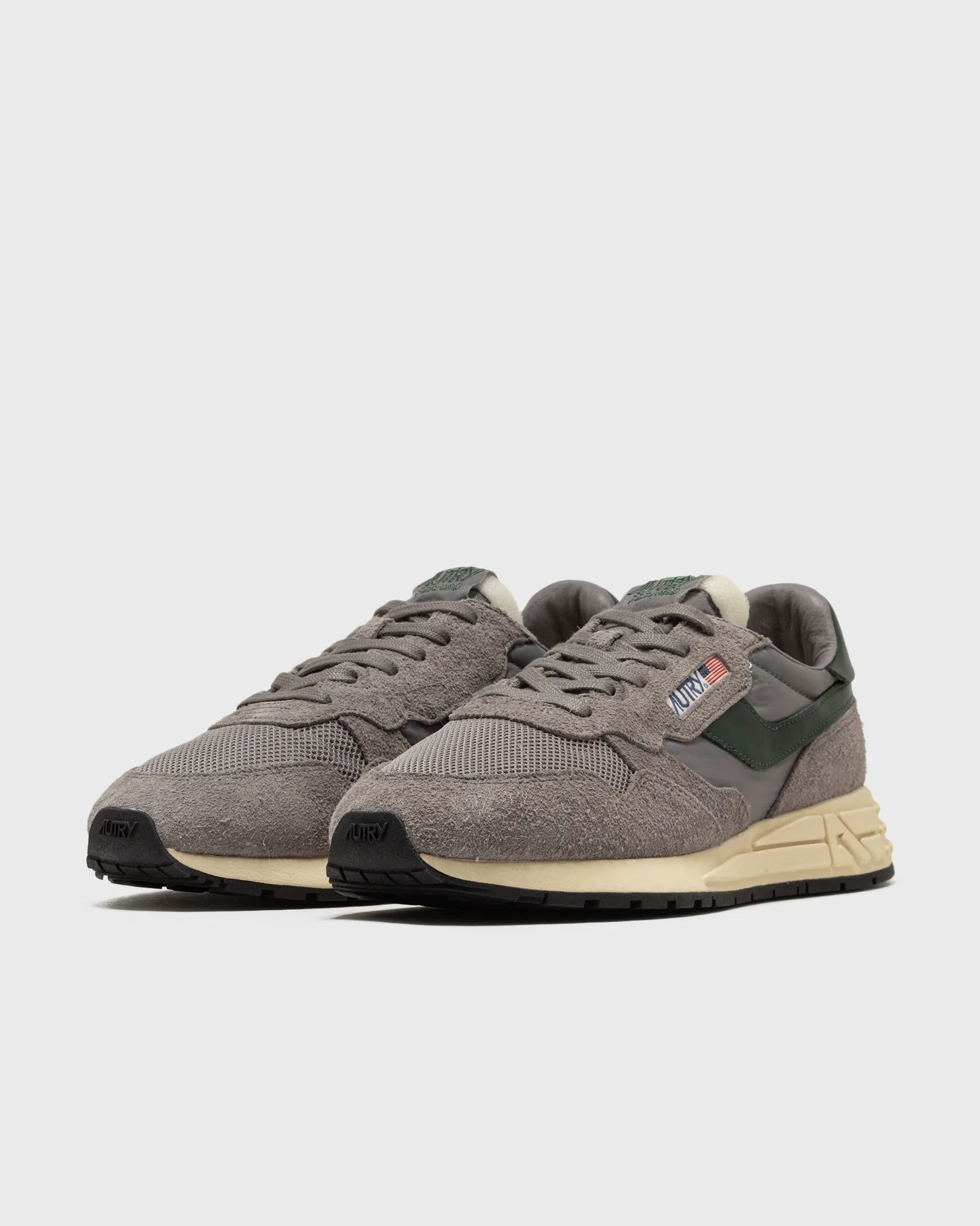 WWLMUT20 SNEAKERS RUNNIG REELWIND AUTRY F9M     GRIS VERDE