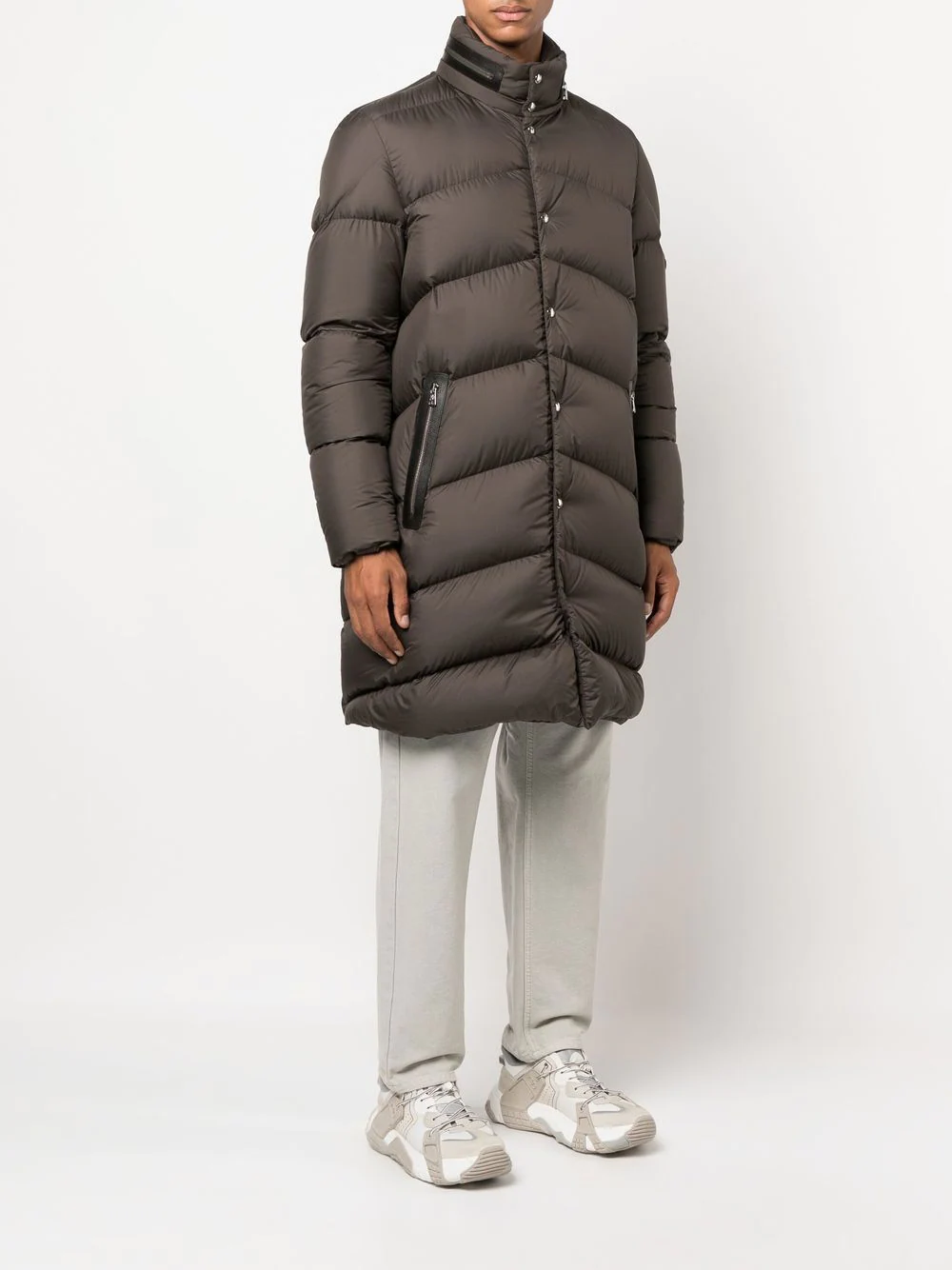 H20911C00023549SK "GUIREC" PLUMIFERO LARGO BROCHES "MONCLER" F3M