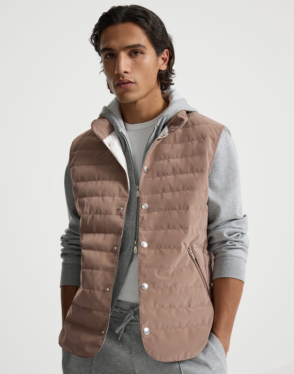 MM4791696  CHALECO PLUMIFERO LIGERO  CAPUCHA 