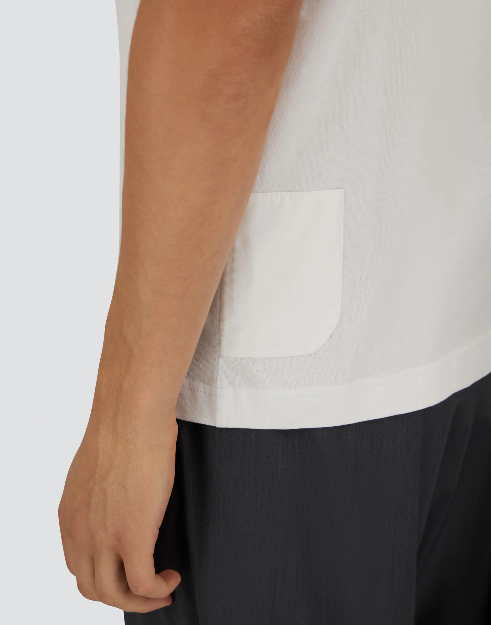 JG000275U52000 CAMISETA  CON BOLSILLO 