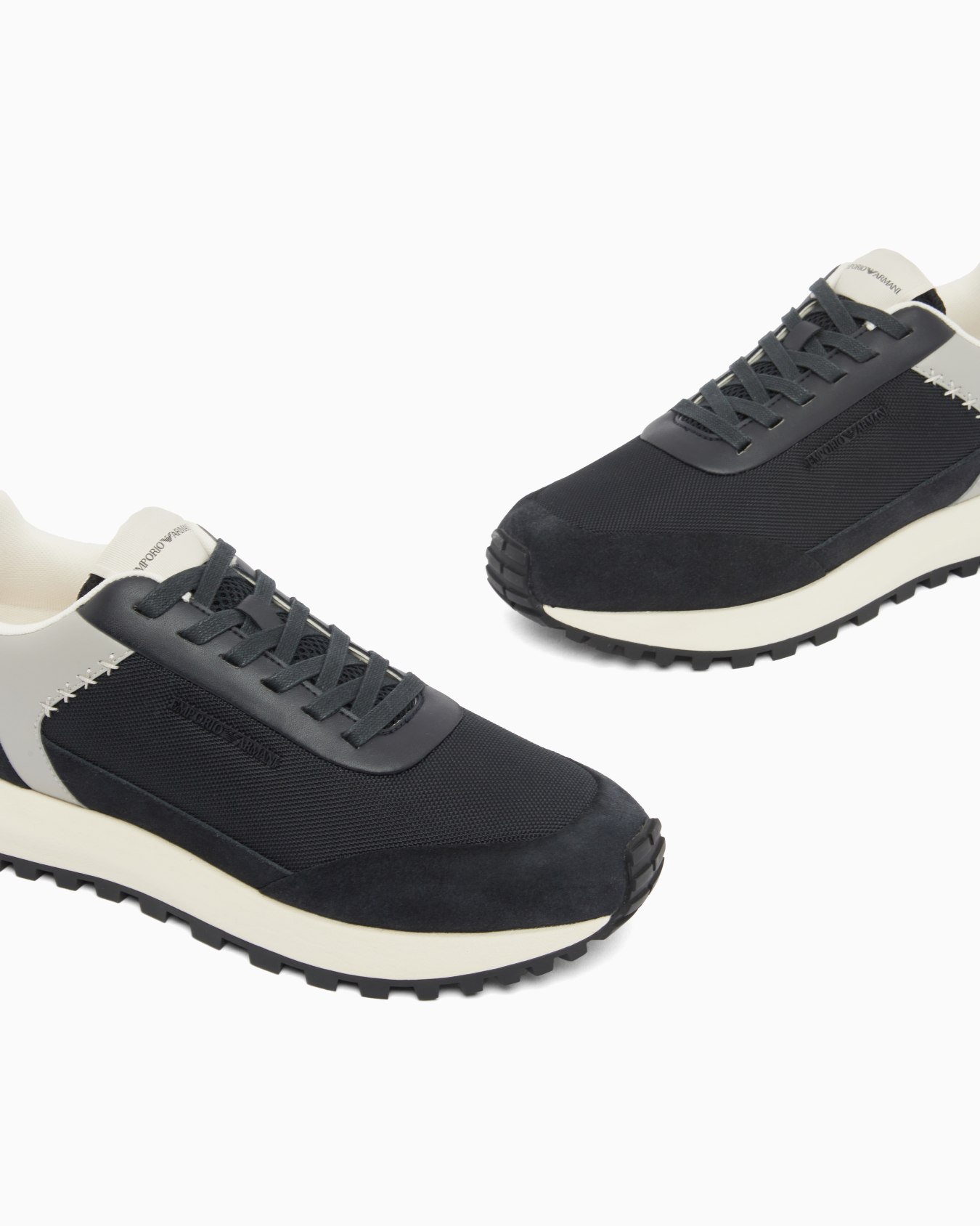 EM005293AF24321 SNEAKERS NEGRAS