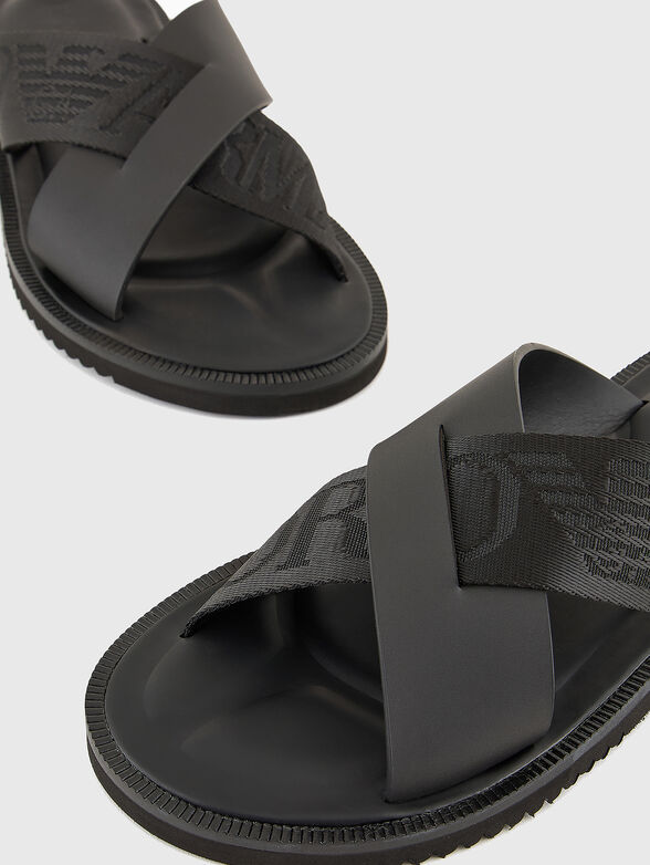 X4P124XN787 SANDALIA CHANCLA NEGRA 
