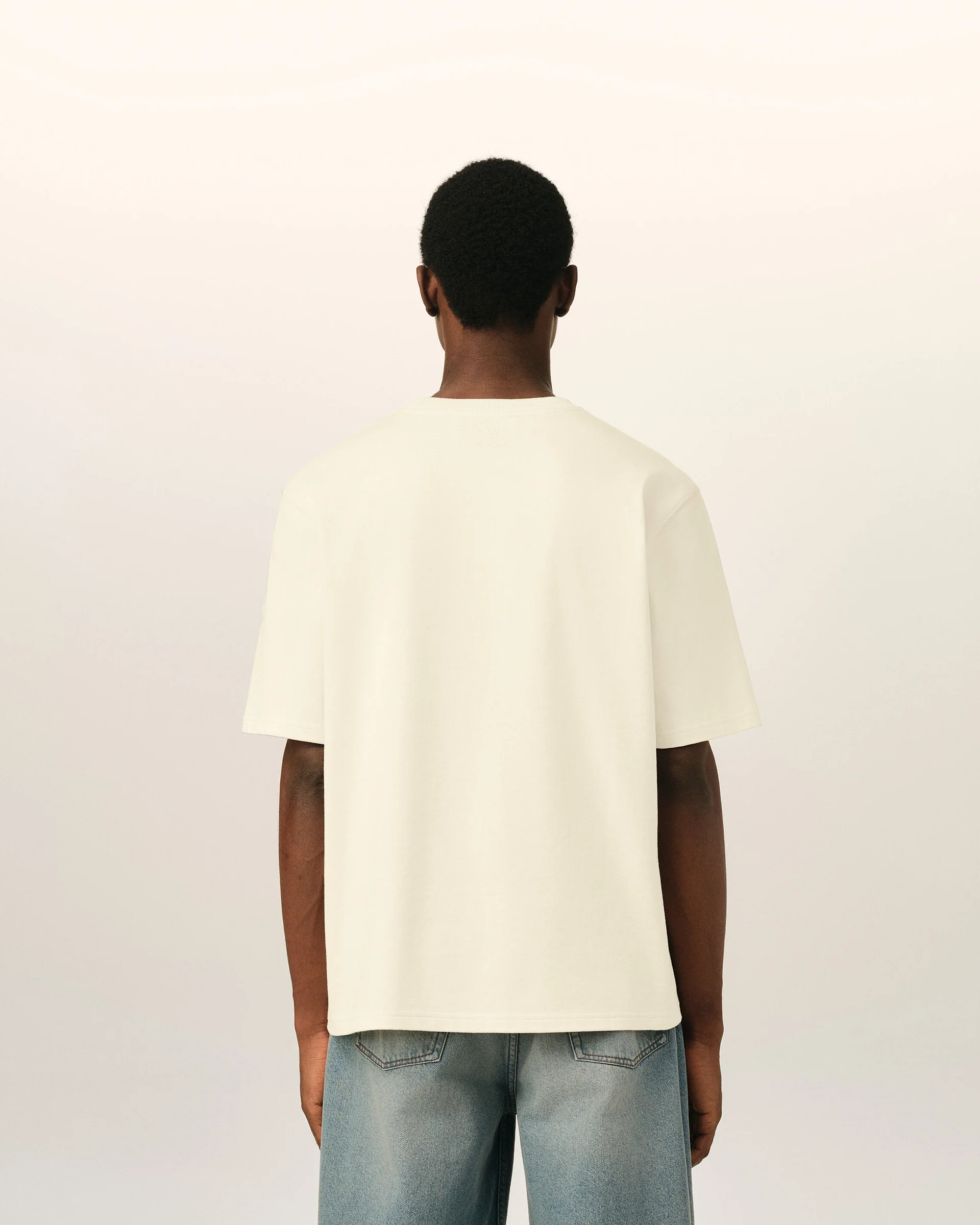 UTS357.726 TSHIRT WITH TONAL EMBOSSED BIG AMI DE COEUR AMI PARIS FW26 - IVOIRE