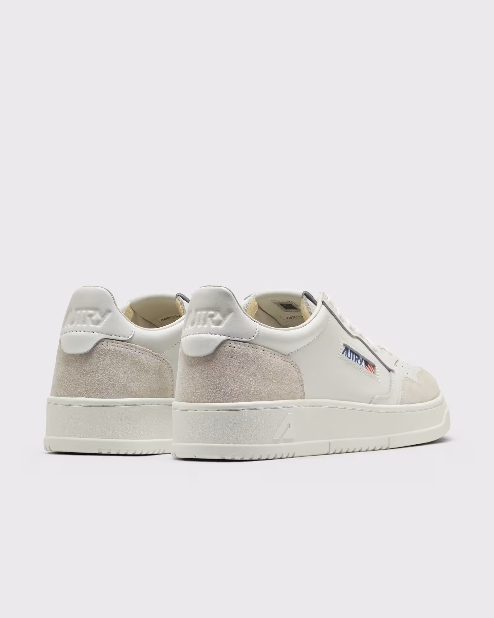 A1UNAULMLS30 MEDALIST LOW MAN LEAT/SUEDE TOTALWHT AUTRY FW26