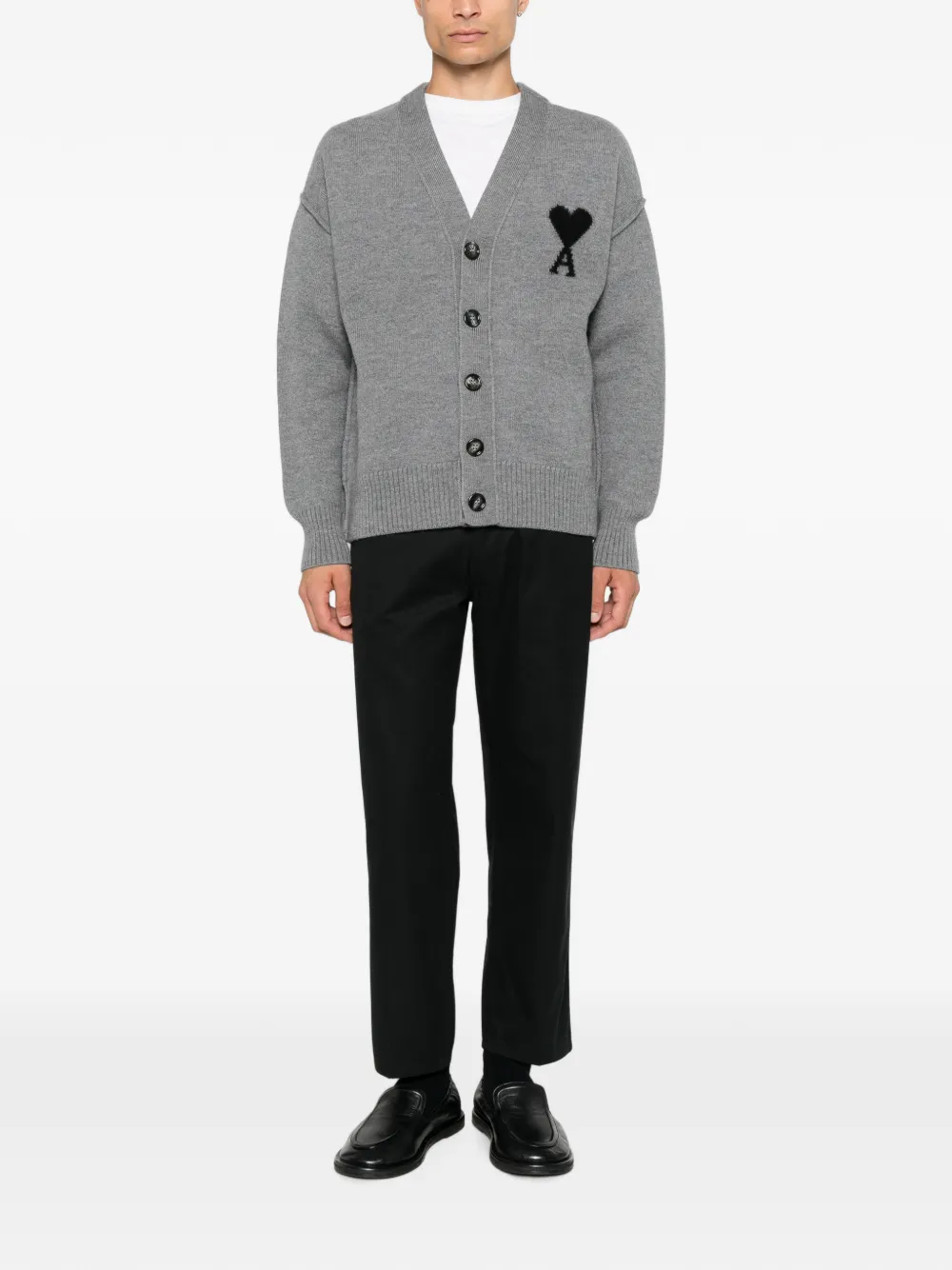 UKC367.018 V NECK CARDIGAN WITH CONTRASTED AMI DE COEUR AMI PARIS FW26 - GRIS CENDRE CHINE/NOIR